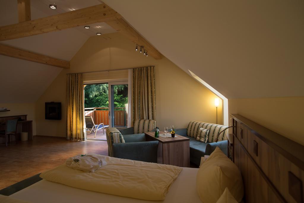 Wald-Hotel Heppe Dammbach Szoba fotó