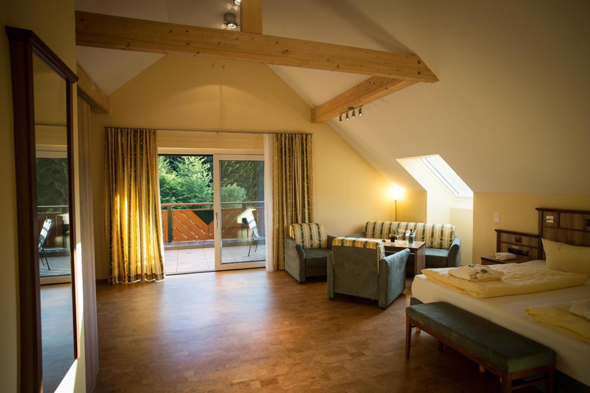 Wald-Hotel Heppe Dammbach Szoba fotó